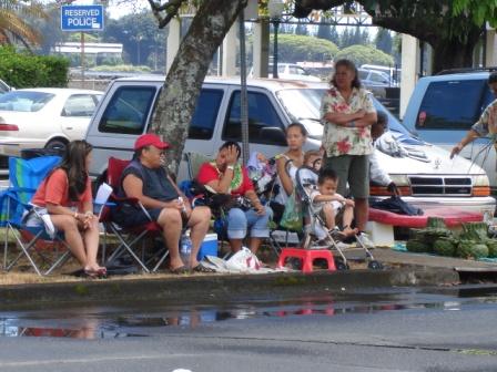 Merrie Monarch Parade crowd 2008